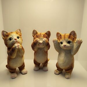 Whisker Trio – Playful Cat Figurines Set